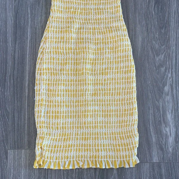 Yellow and white gingham dress - Picture 3 of 3